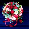Букет невесты с ягодами ежевики rubus и гиперикума